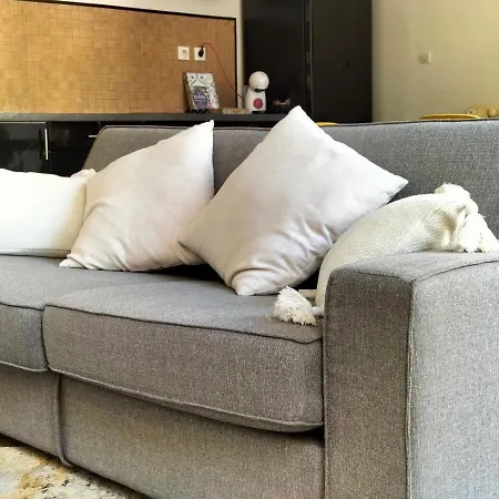 Gare Centre Parking Apartmán *